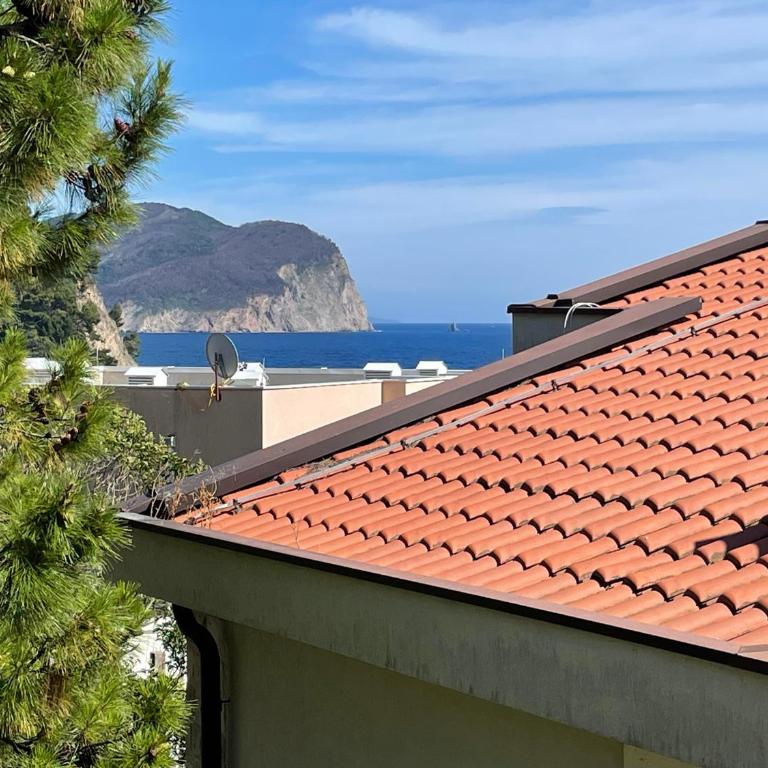 Apartments Minja S - Two-Bedroom Apartment with Balcony - 1