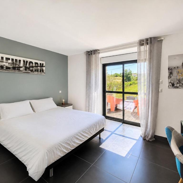 Pierres Blanches, Grange de charme & piscine - Villa 3 Chambres - 8