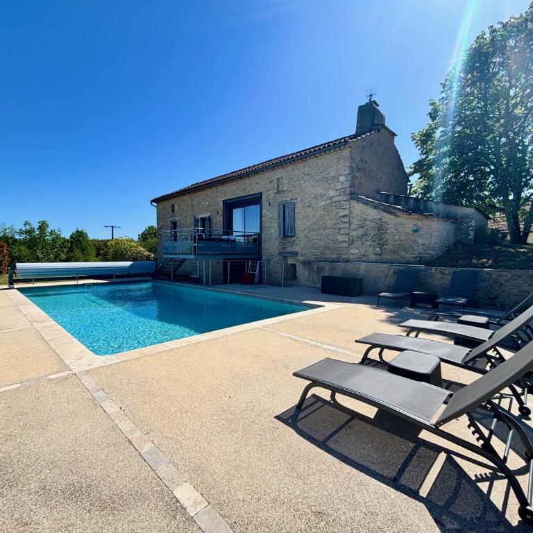 Pierres Blanches, Grange de charme & piscine - Villa 3 Chambres - 25