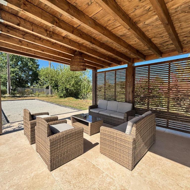 Pierres Blanches, Grange de charme & piscine - Villa 3 Chambres - 28