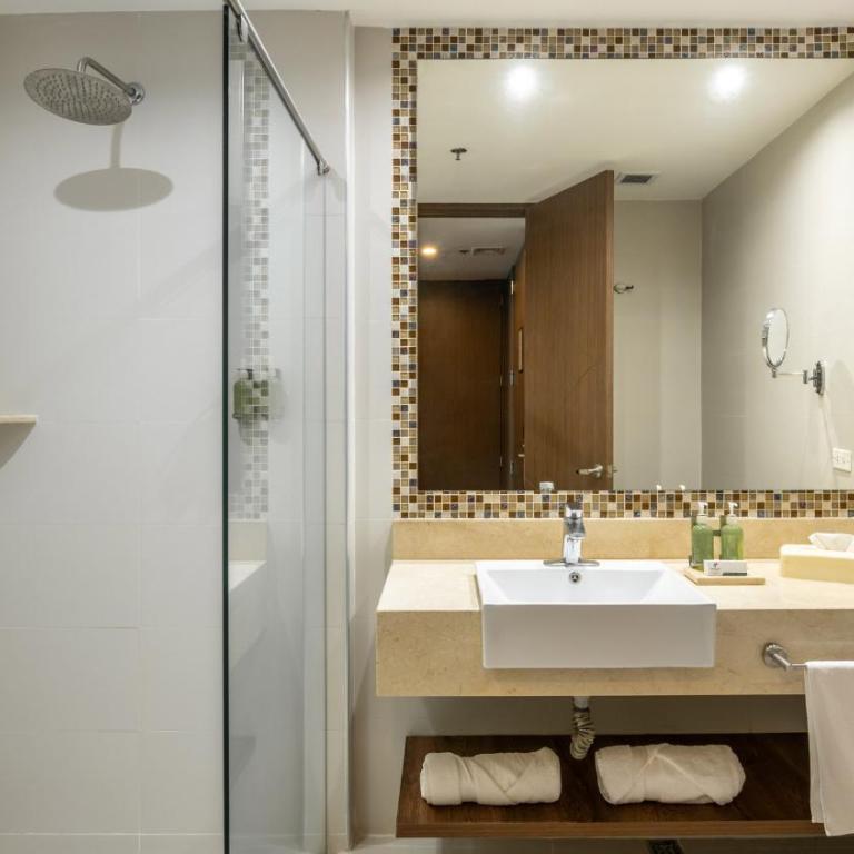 Holiday Inn Bucaramanga Cacique by IHG - Standard Room - 6