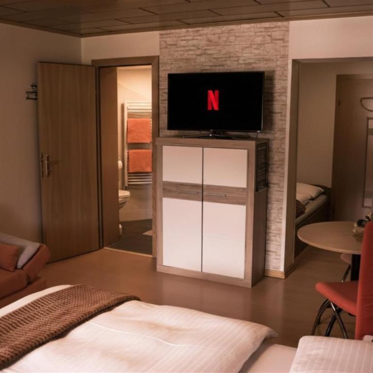 Landhaus am Hügel - Dreibettzimmer - 3
