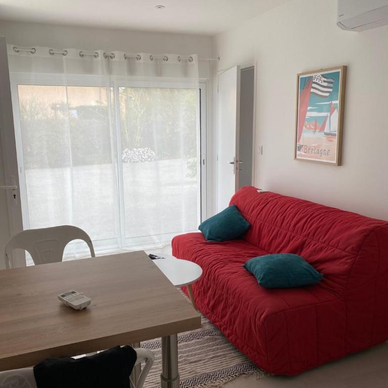 Charming 4-person apartment with garden - One-Bedroom Apartment - 4