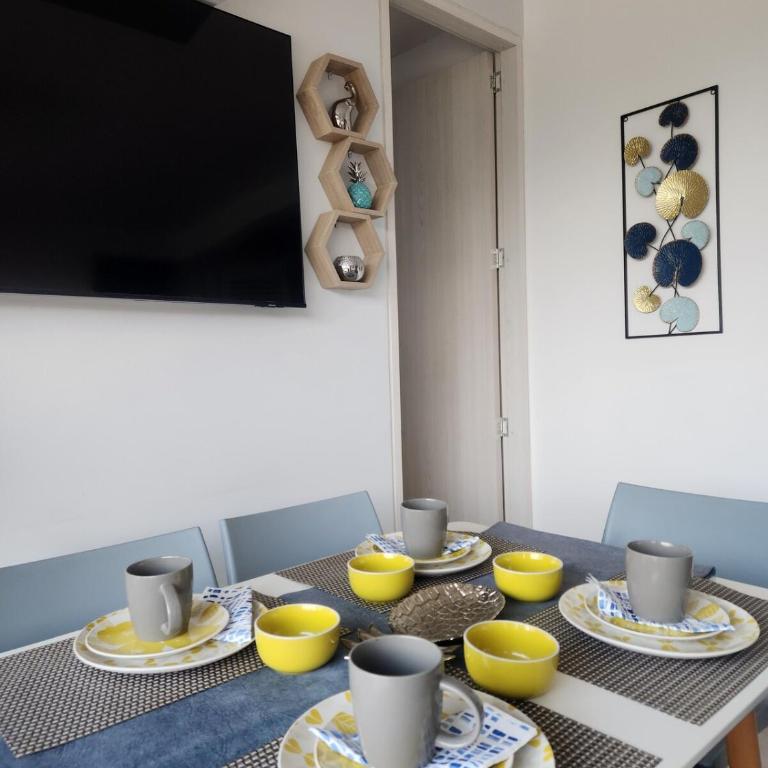 Full amenities, AC, Wi-Fi - Apartamento de 3 dormitorios - 7