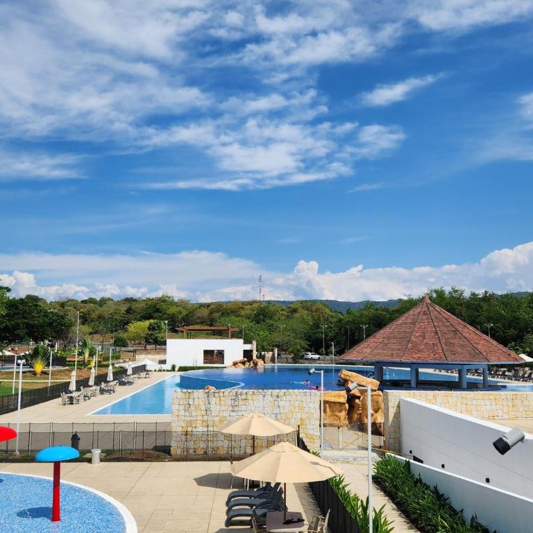Full amenities, AC, Wi-Fi - Apartamento de 3 dormitorios - 12