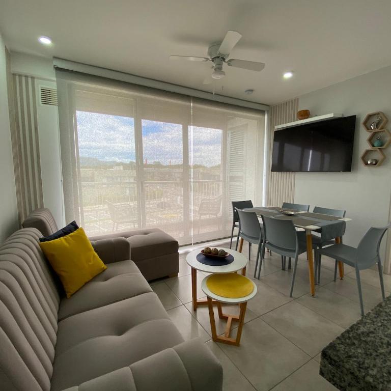 Full amenities, AC, Wi-Fi - Apartamento de 3 dormitorios - 15