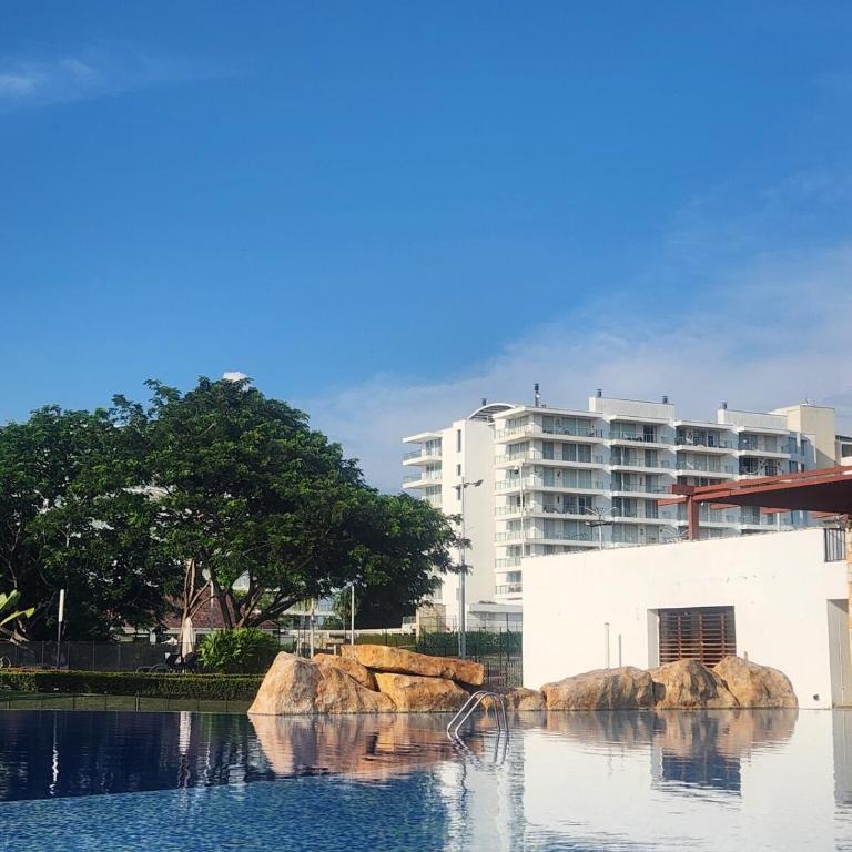 Full amenities, AC, Wi-Fi - Apartamento de 3 dormitorios - 57