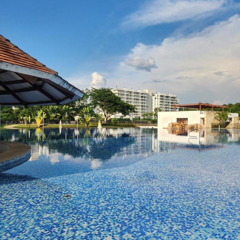 Full amenities, AC, Wi-Fi - Apartamento de 3 dormitorios - 64