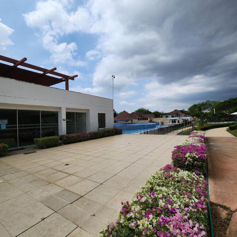 Full amenities, AC, Wi-Fi - Apartamento de 3 dormitorios - 69