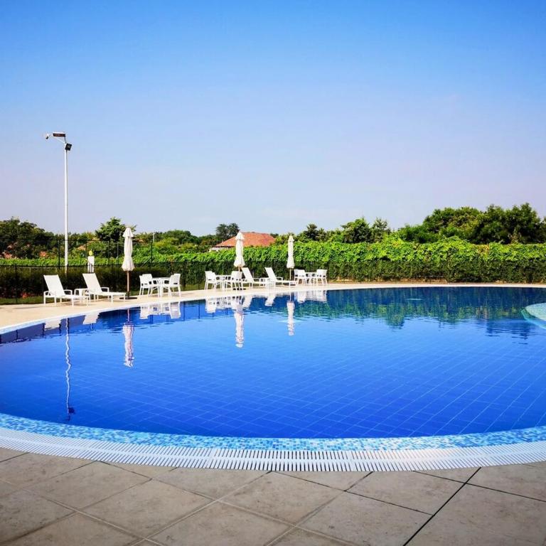 Full amenities, AC, Wi-Fi - Apartamento de 3 dormitorios - 74