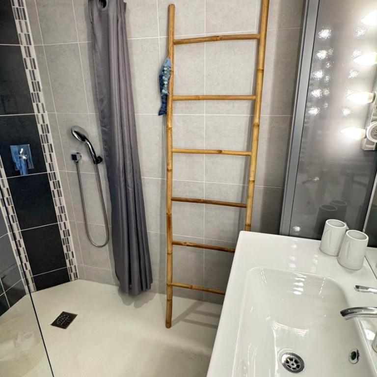 Village naturiste, Port-Ambonne, appartement 42 m2, Le luxueux. - Apartment mit 1 Schlafzimmer - 7