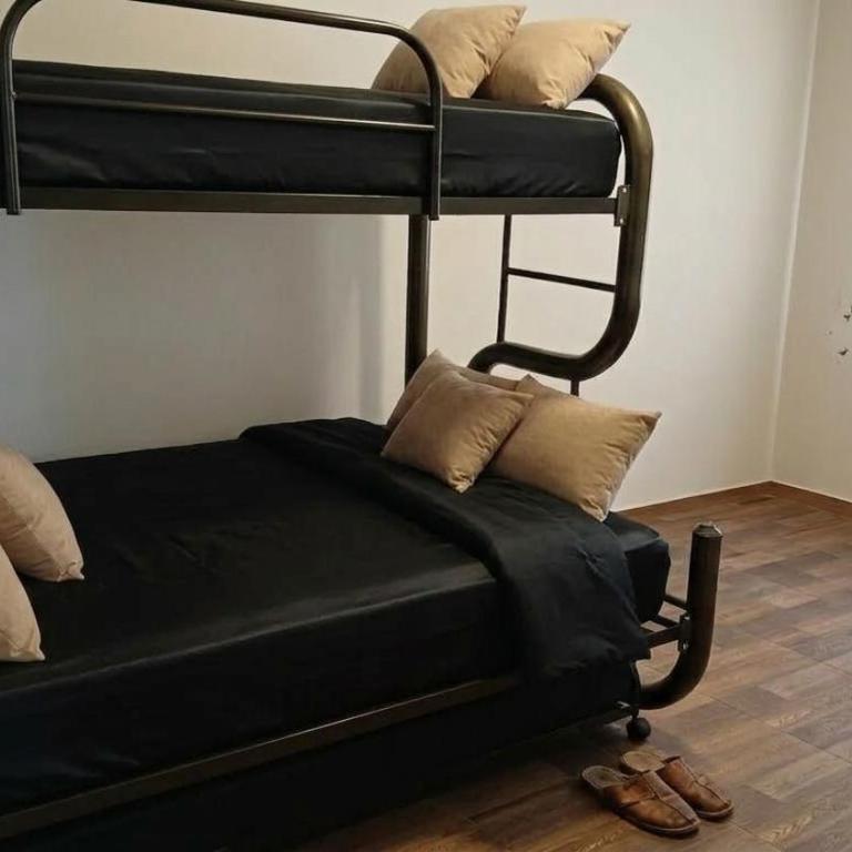 Casa Vacacional - Three-Bedroom House - 4