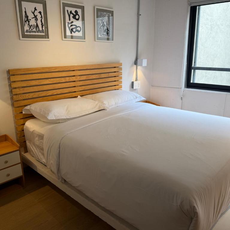 Praga Suites 4 Cozy 1BR Great Location Fast WiFi - Casa - 2