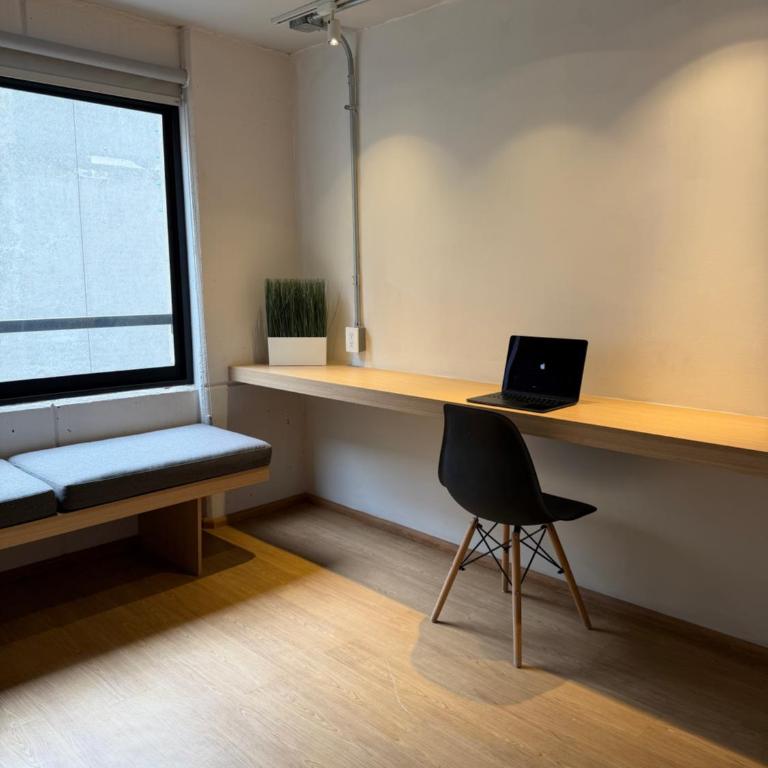 Praga Suites 4 Cozy 1BR Great Location Fast WiFi - Casa - 15