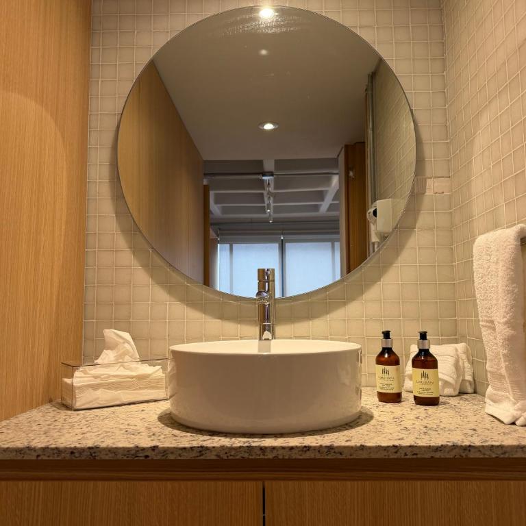 Praga Suites 4 Cozy 1BR Great Location Fast WiFi - Casa - 23