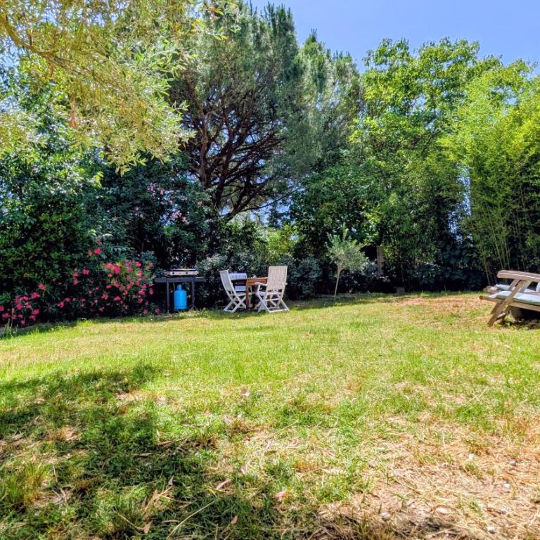 Mazet à Uzès, proche du haras national, wifi et parking privé gratuit - Maison de Vacances - 10