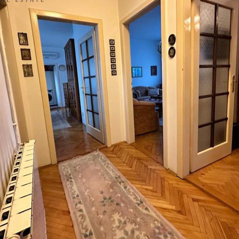 Apartman Meda Centar Drvenija Sarajevo - Three-Bedroom Apartment - 11