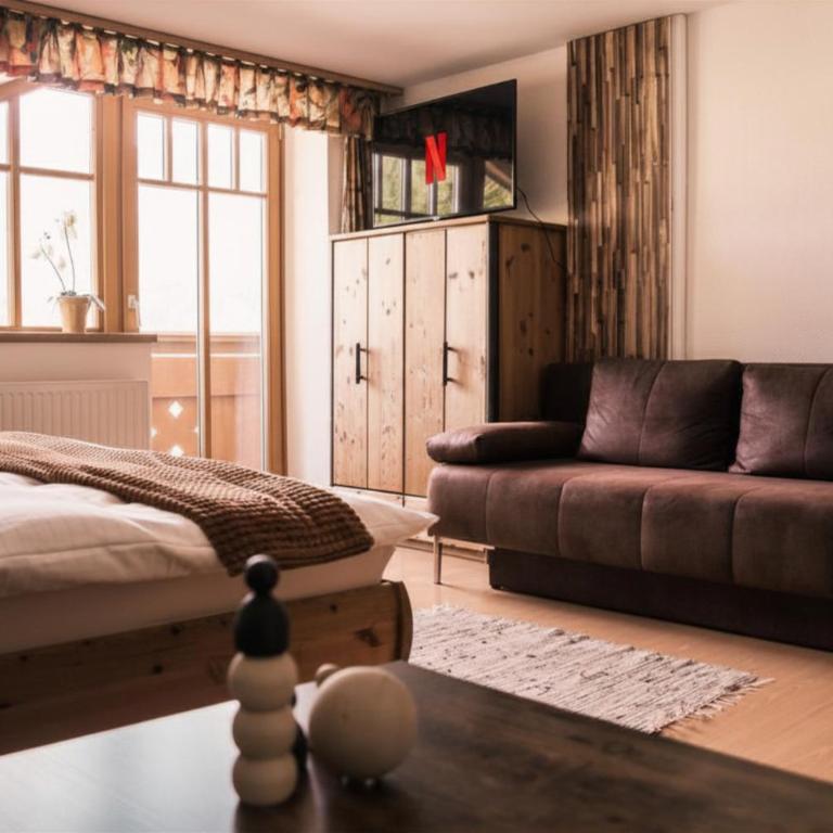 Landhaus am Hügel - Apartment mit Balkon - 10