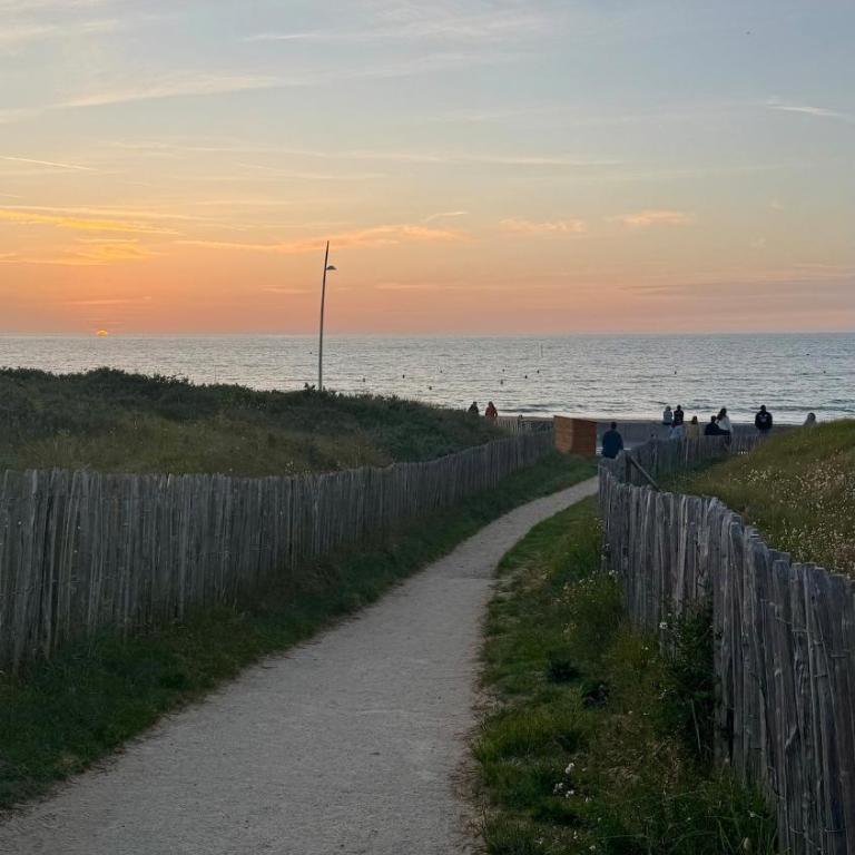 Cabourg Horizon and Sea - Renovated Seaview Apartment - One-Bedroom Apartment - 9