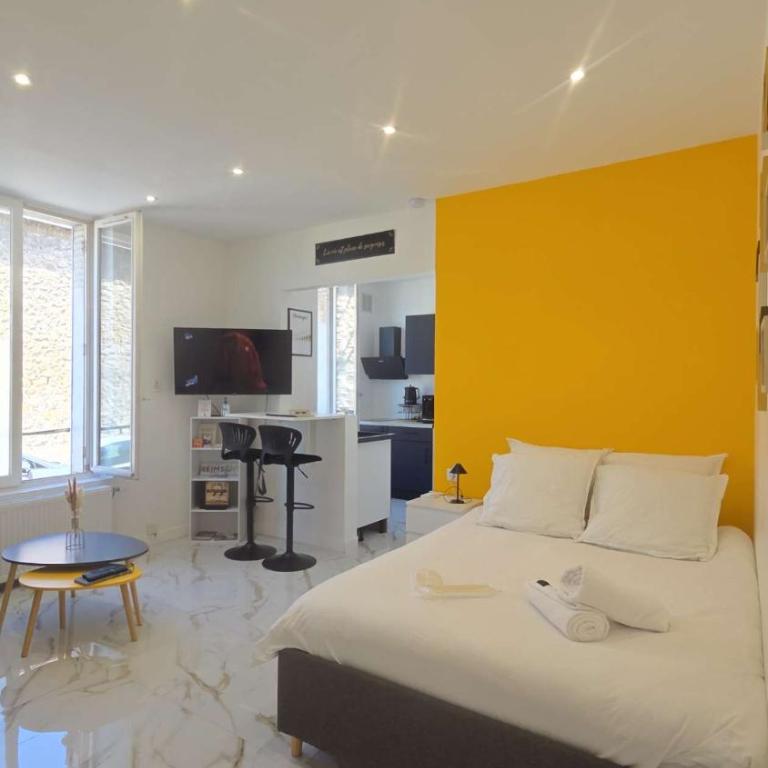 Ô Sacrée Détente de Reims -Spa privatif - Proche de la gare & centre ville - Appartamento con 1 Camera da Letto - 6
