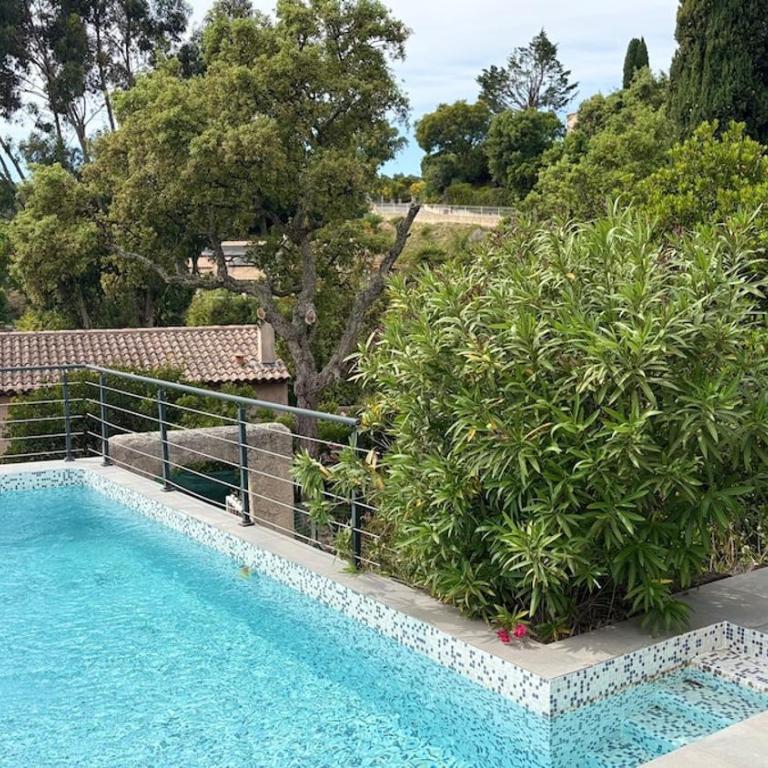 Maison 120m2, 3CH, piscine, terrain arboré, vue mer - Villa 3 Chambres - 28