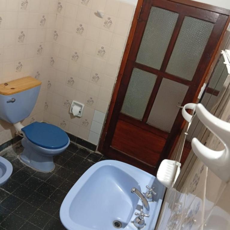 HOSPEDAJE LA CASONA DE CACHI - Quadruple Room with Private Bathroom - 1