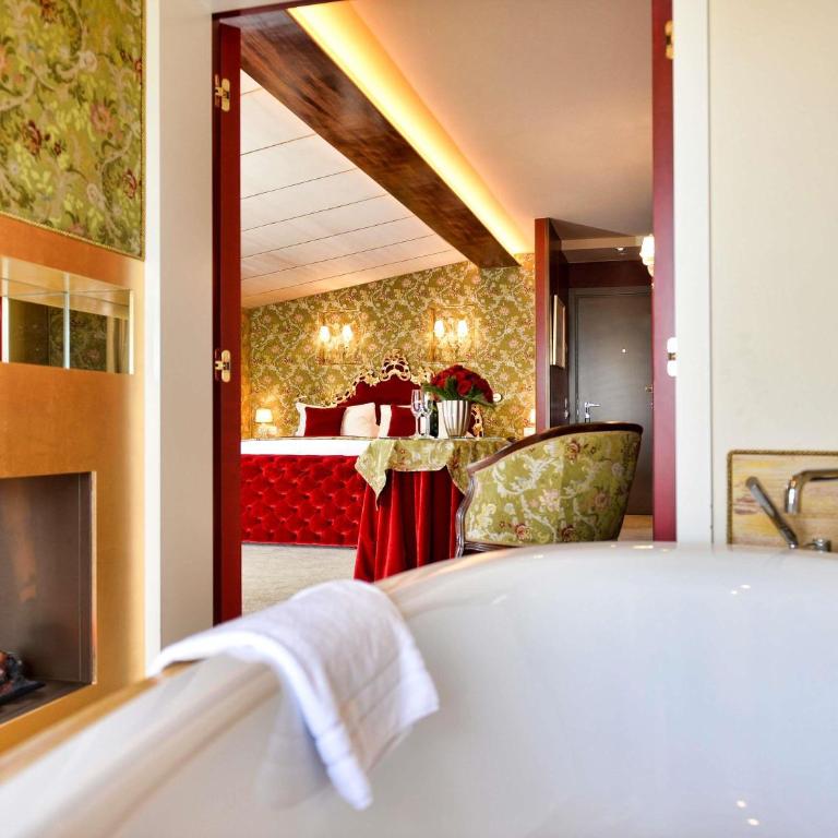 Papadopoli Hotel Venezia - MGallery Collection - Executive Suite with Private Terrace and City View - 5