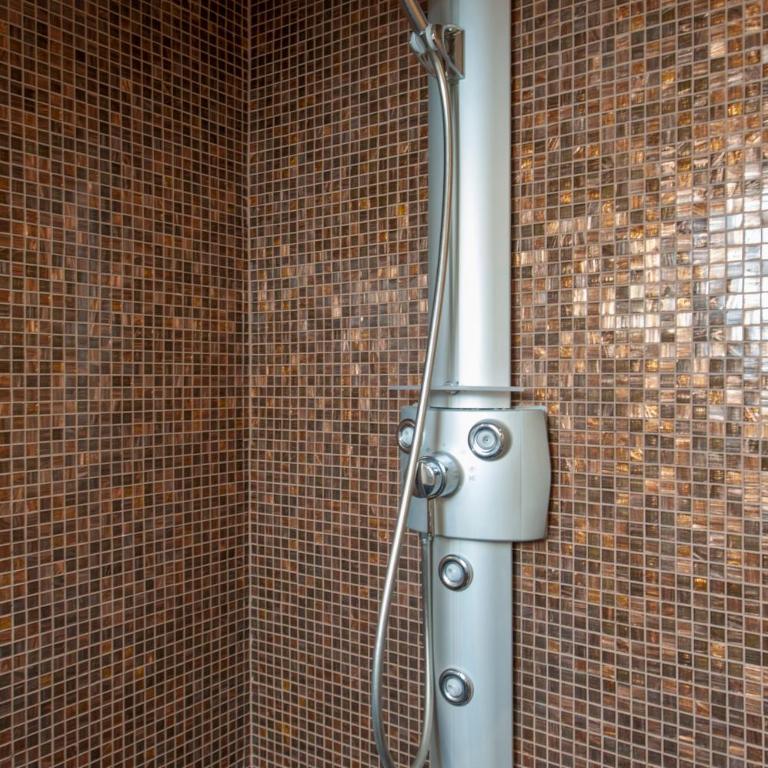 Exclusivo Ático con terraza en Plaza Mayor - Appartamento Deluxe con 1 Camera da Letto e Vista Città - 9