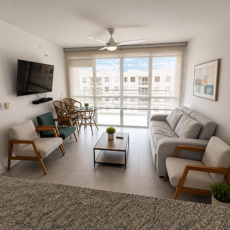 Apto Isabelu Girardot - Apartamento de 3 dormitorios - 2