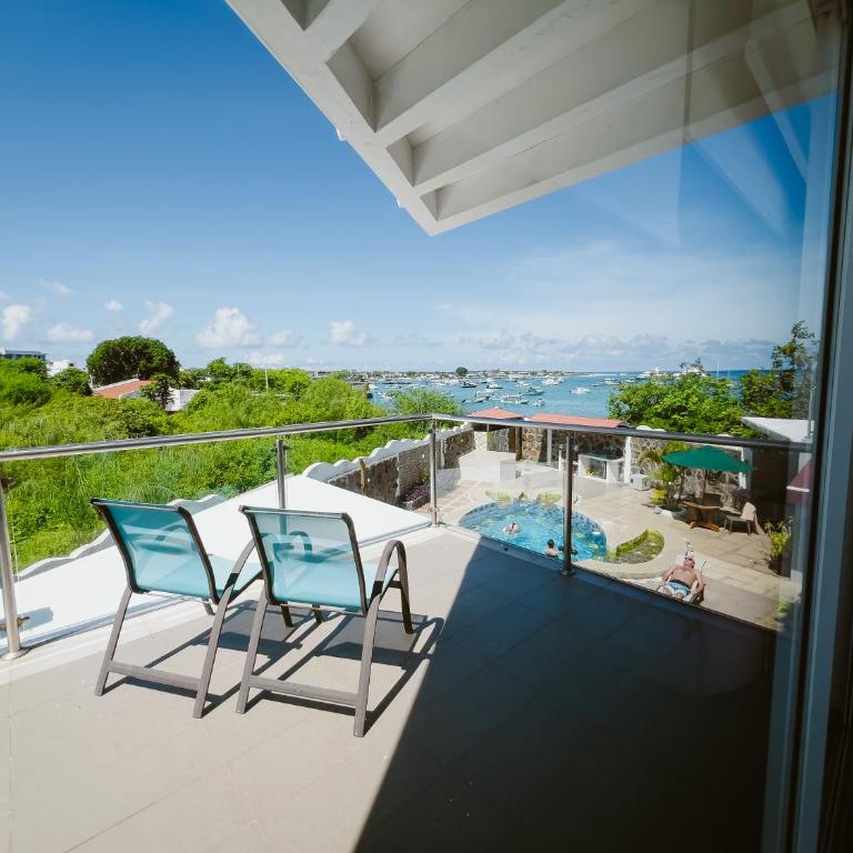 SeaSide Hotel Galapagos - Quadruple Room with Sea View - 6