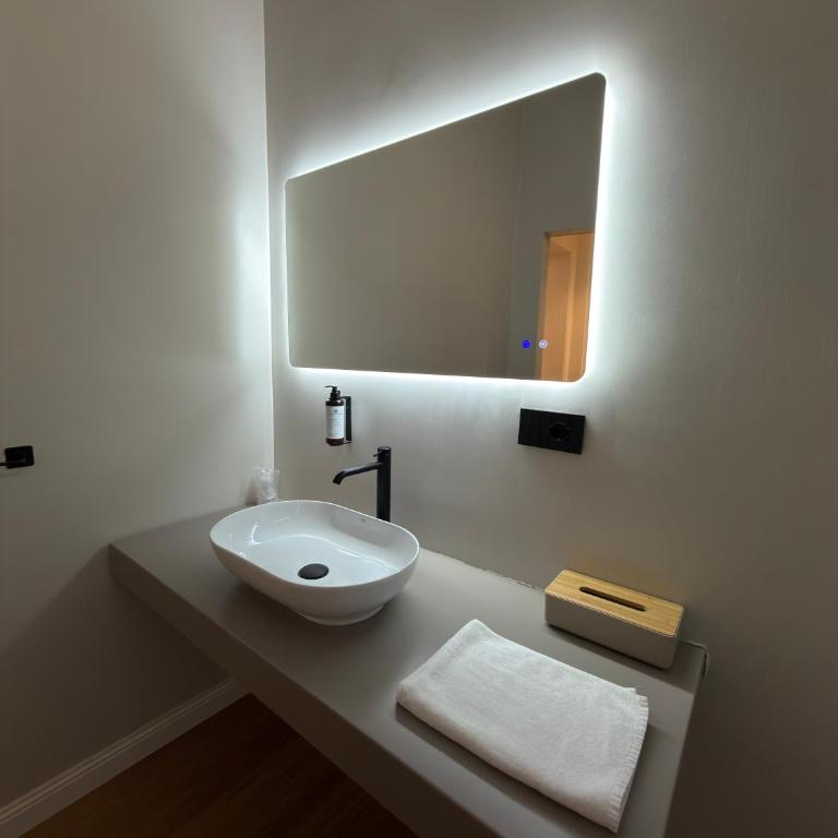 Maison Riviera - Room & Suite - Habitación Triple Deluxe - 2
