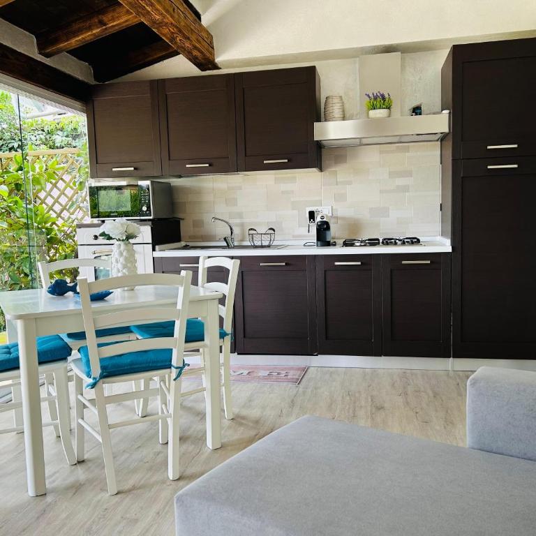 Casa Vacanza Li Menduli San Teodoro - Monolocale con Divano-Letto - 5