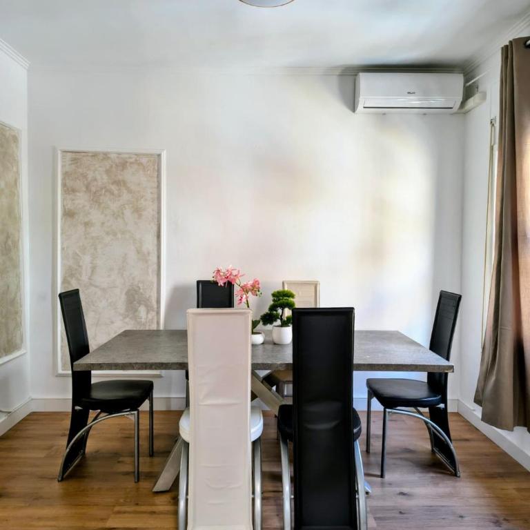 Bright & Central Mushroom Home - Appartement - 4