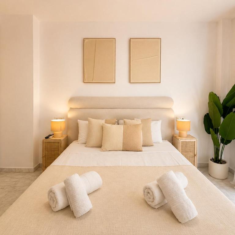 Apartamento con terraza y piscina en Puerto Marina - MISTRAL - Apartment mit 2 Schlafzimmern und Terrasse - 13