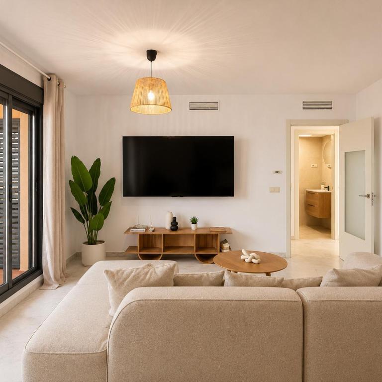 Apartamento con terraza y piscina en Puerto Marina - MISTRAL - Apartment mit 2 Schlafzimmern und Terrasse - 19