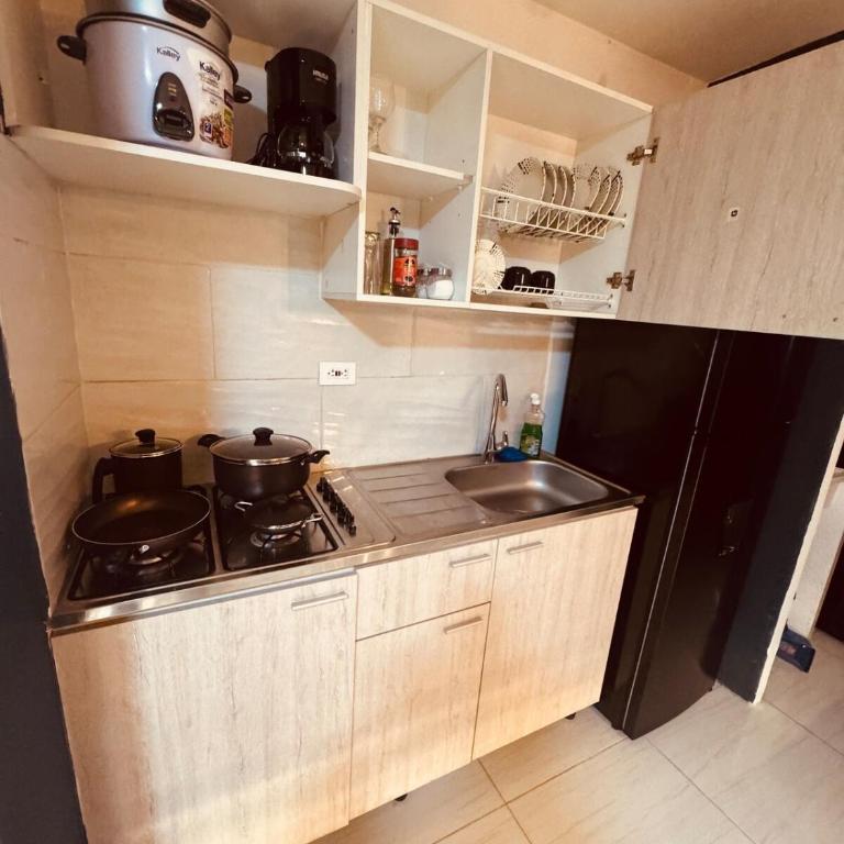 Apartamento Moderno con Balcón y Vista en el centro de Pereira - One-Bedroom Apartment - 8
