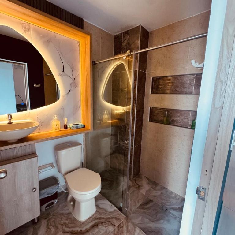 Apartamento Moderno con Balcón y Vista en el centro de Pereira - One-Bedroom Apartment - 16