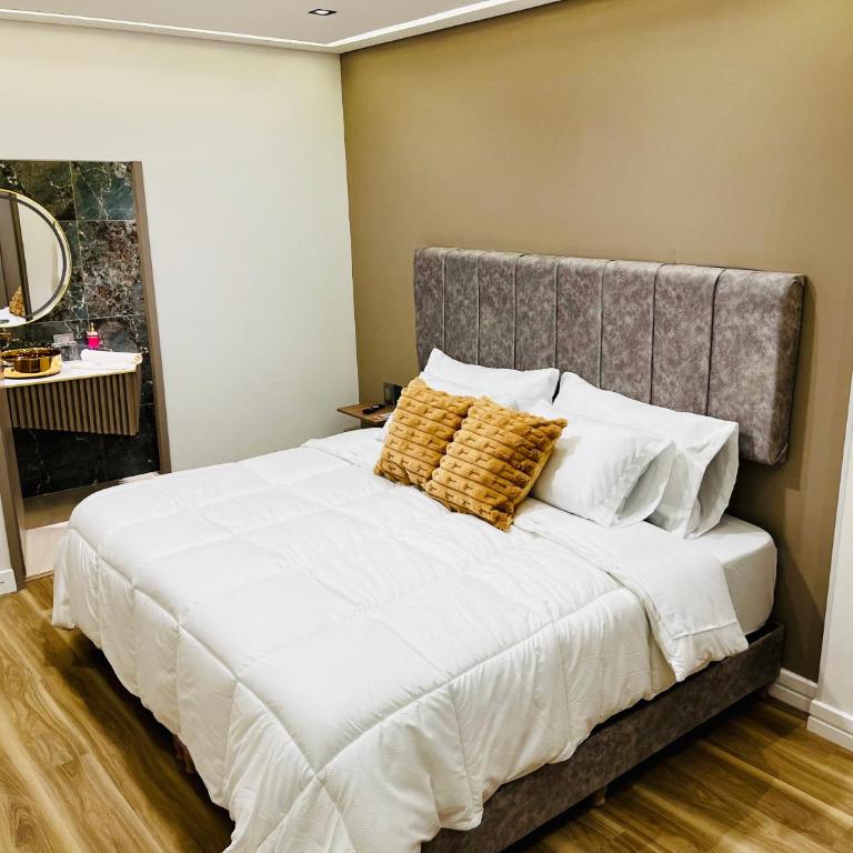 Lumina Hotel - Norte, confort y elegancia - Habitación Deluxe con cama extragrande - 4