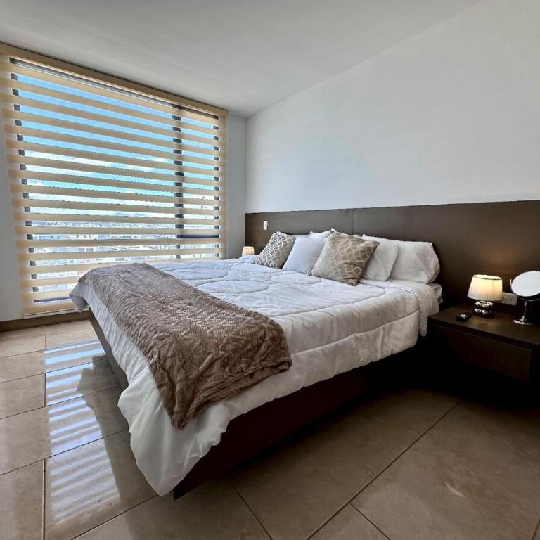Suite amoblada al norte de Quito - One-Bedroom Apartment - 4