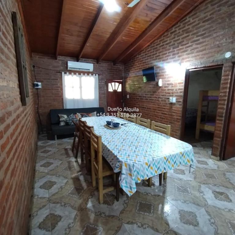 Cabaña a 12 cuadras de la Playa - Two-Bedroom House - 1
