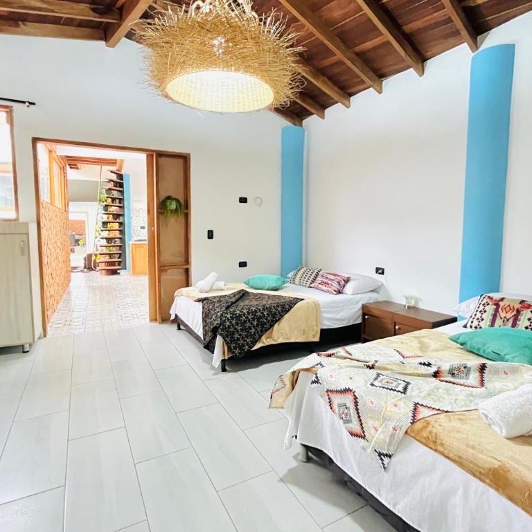 Casa de las Rocas Signature - Habitación Familiar con baño privado - 1