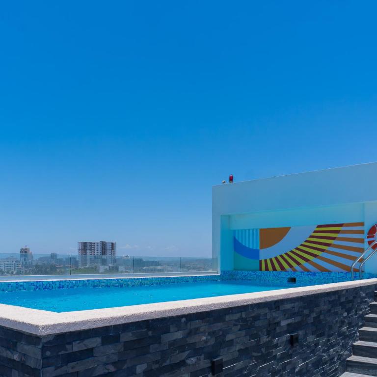 Departamento de lujo en Zona Dorada, Alberca Infinity, A 1 cuadra de la playa - Two-Bedroom Apartment with Balcony - 18
