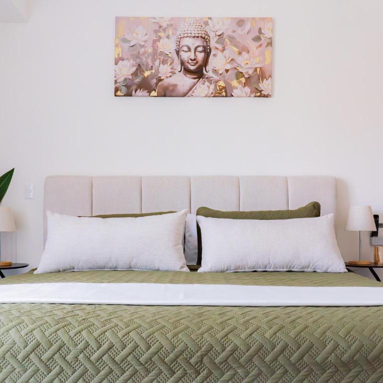 Departamento de lujo en Zona Dorada, Alberca Infinity, A 1 cuadra de la playa - Two-Bedroom Apartment with Balcony - 24