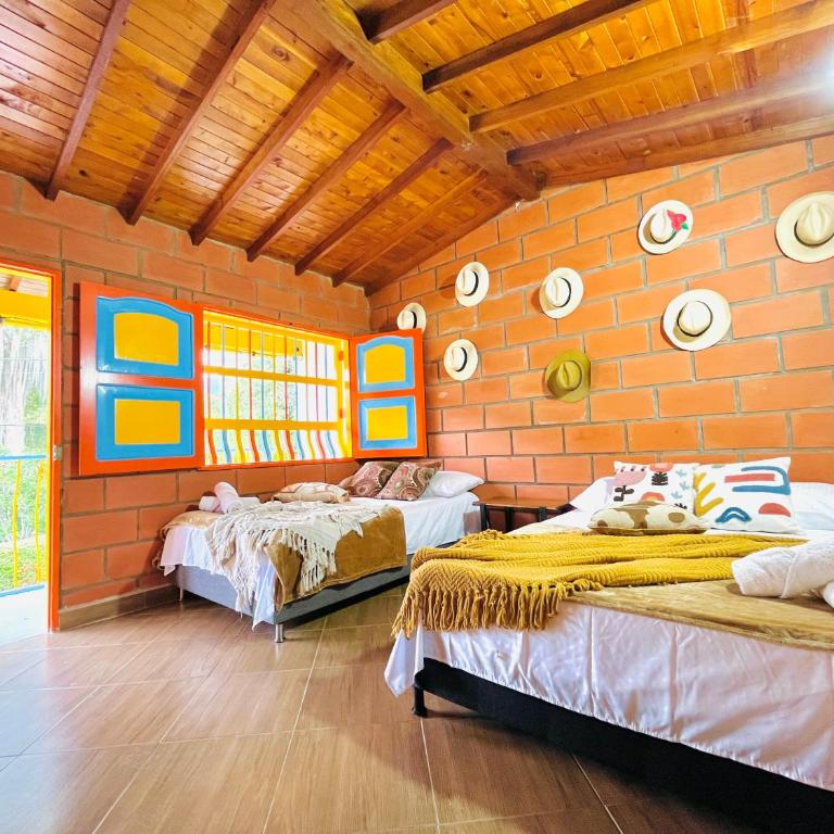 Casa de las Rocas Signature - Habitación Familiar con vistas a la montaña - 1