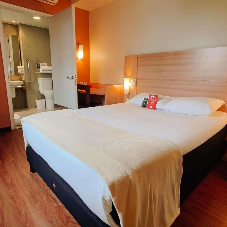 ibis Santiago Providencia - Double Queen Room - 4
