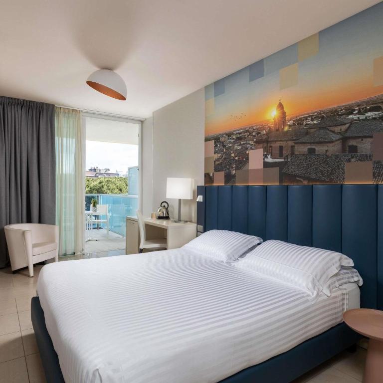 Mercure Hotel Rimini Artis - Classic Doppelzimmer mit Balkon und seitlichem Meerblick - 2
