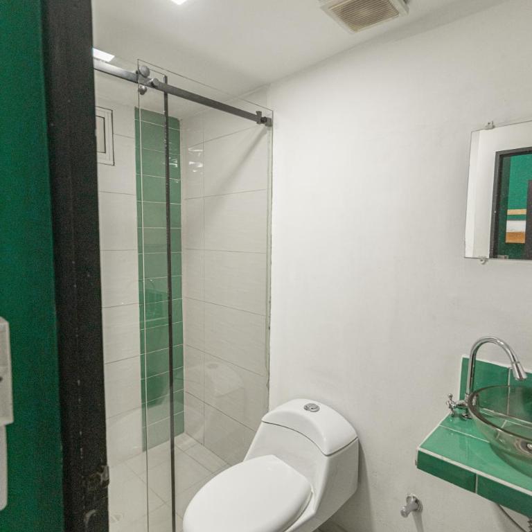 Living Hotel - Double Room with Private Bathroom - 3