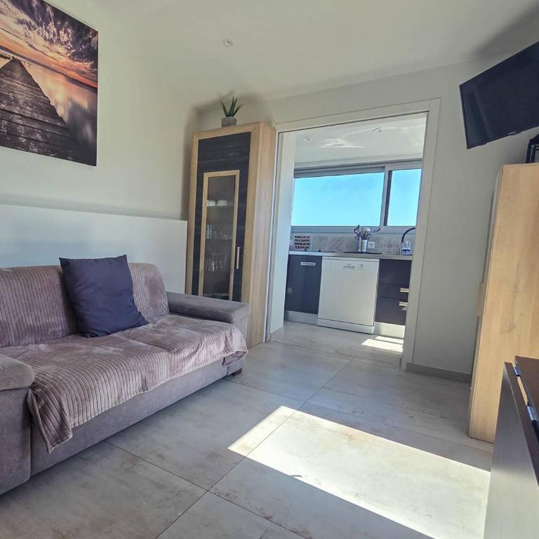 Appartement avec clim, terrasse et vue mer - 4 pers. - FR-1-880-96 - Apartment - 2
