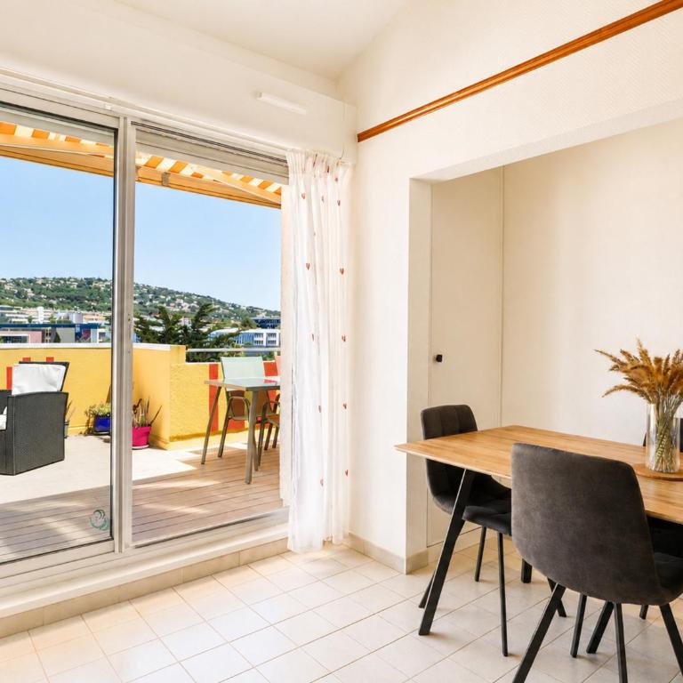 Spacieux T3, terrasse vue montagne - 6 pers. - FR-1-472-221 - Apartment - 6