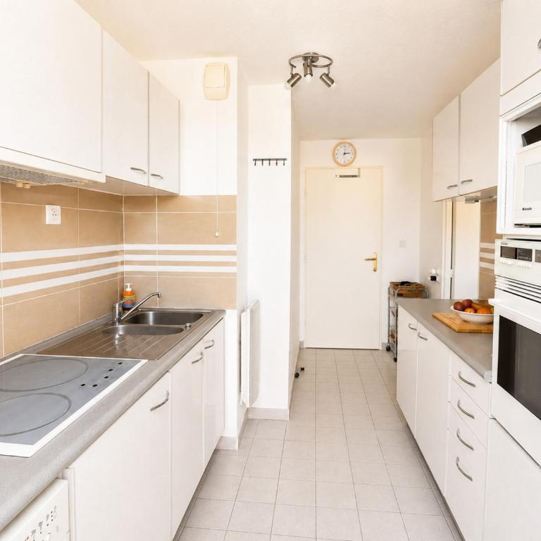 Spacieux T3, terrasse vue montagne - 6 pers. - FR-1-472-221 - Apartment - 8